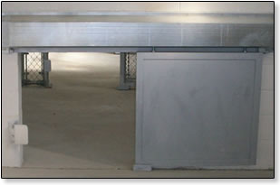 Zoo transfer doors